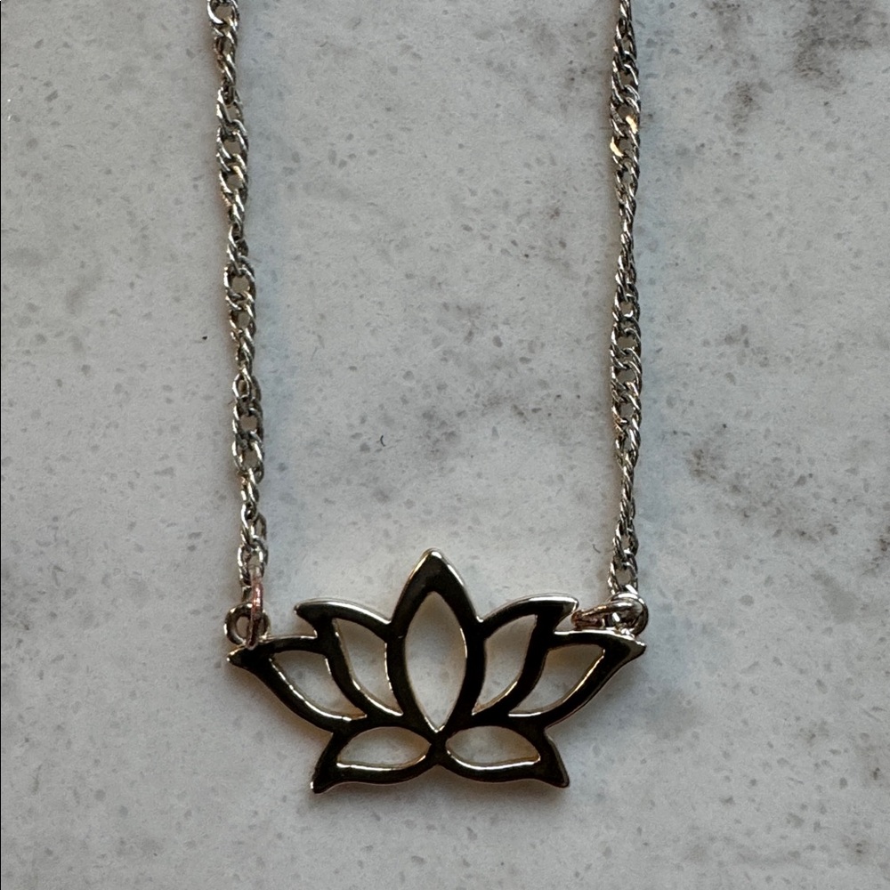 Elegant Liz Claiborne Silver Lotus Pendant Necklace